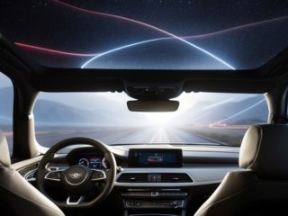 Forschungsteam entwickelt immersives Lichterlebnis im Auto für mentale Auftankung und Stressabbau