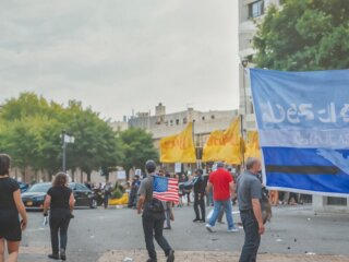 Aktivisten stören Amazon Event: Schockierende Anti-Nimbus Aktion