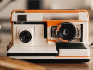 Entdecken Sie den ultimativen Retro-Charme mit Polaroid Flip!